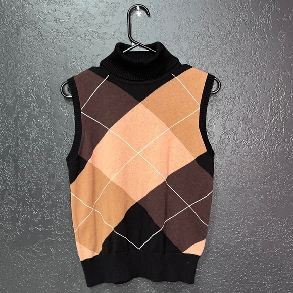 St. John’s Bay Women’s Beige/Black Paid Sweater Vest Size Medium - Picture 1 of 3